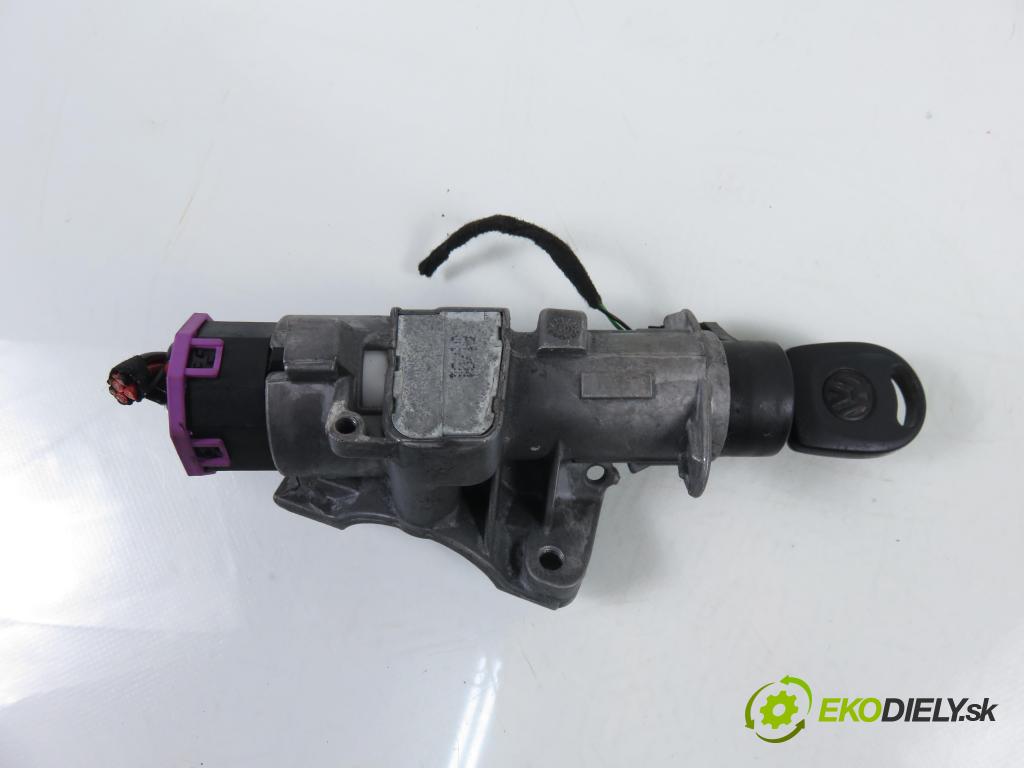 VW POLO (9N_) HB 2004 40,00 1.2 6V 54 - AWY 1198,00 spinačka 4B0905851C (Spínacia skrinka)