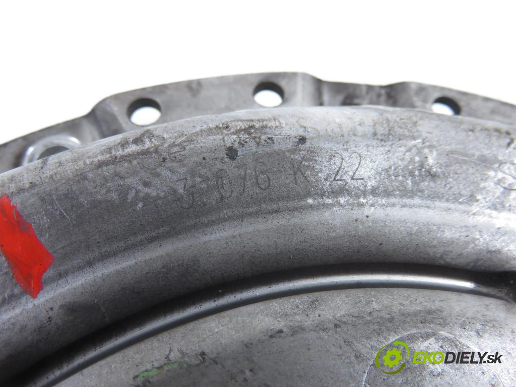 AUDI A3 (8L1) HB 2000 92,00 1.8 - AGN 1781,00 Lamela kotúč + brzdič 1862516343 ; 3076K22