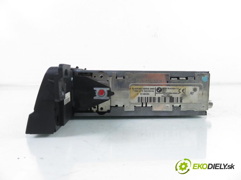 BMW 3 Touring (E46) KOMBI 2004 110,00 2.0 318 i - N42 B20 A 1995,00 RADIO CD 6909883