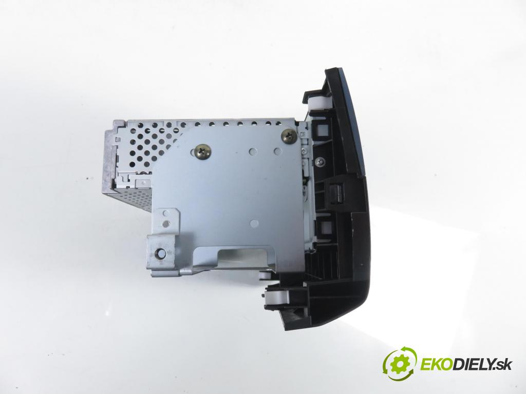 SUZUKI SWIFT III (MZ, EZ) HB 2007 68,00 1.3 4x4 (RS 413) - M13A 1328,00 RADIO CD 3910162J1