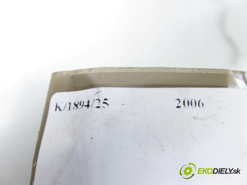 RENAULT MASTER II Skrzynia (FD) FURGON 2006 66,00 2.2 dCI 90 - G9T 750 2188,00 Potenciometer plynu 7700314525 ; 6PV00811904 (Potenciometer plynového pedálu)