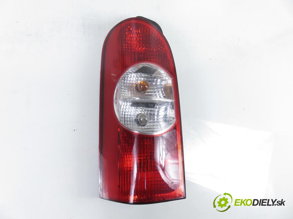 RENAULT MASTER II Skrzynia (FD) FURGON 2006 66,00 2.2 dCI 90 - G9T 750 2188,00 Svetlo ľavé zadné