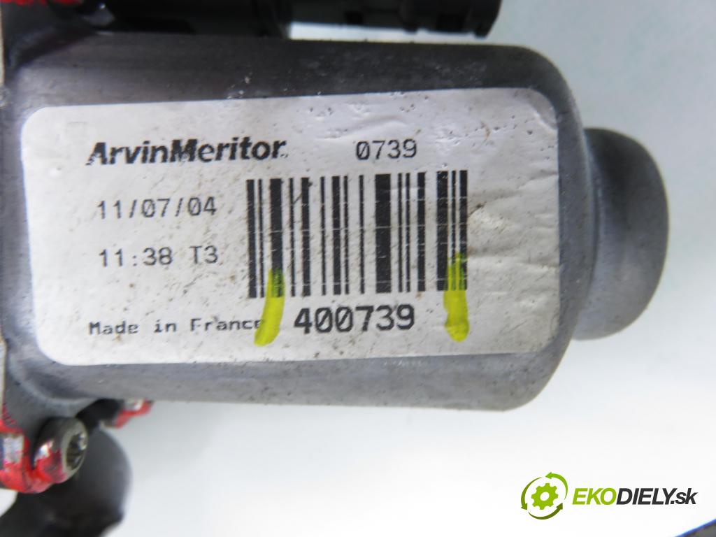 RENAULT MASTER II Skrzynia (FD) FURGON 2006 66,00 2.2 dCI 90 - G9T 750 2188,00 Mechanizmus okien 8200162708 ; 400739