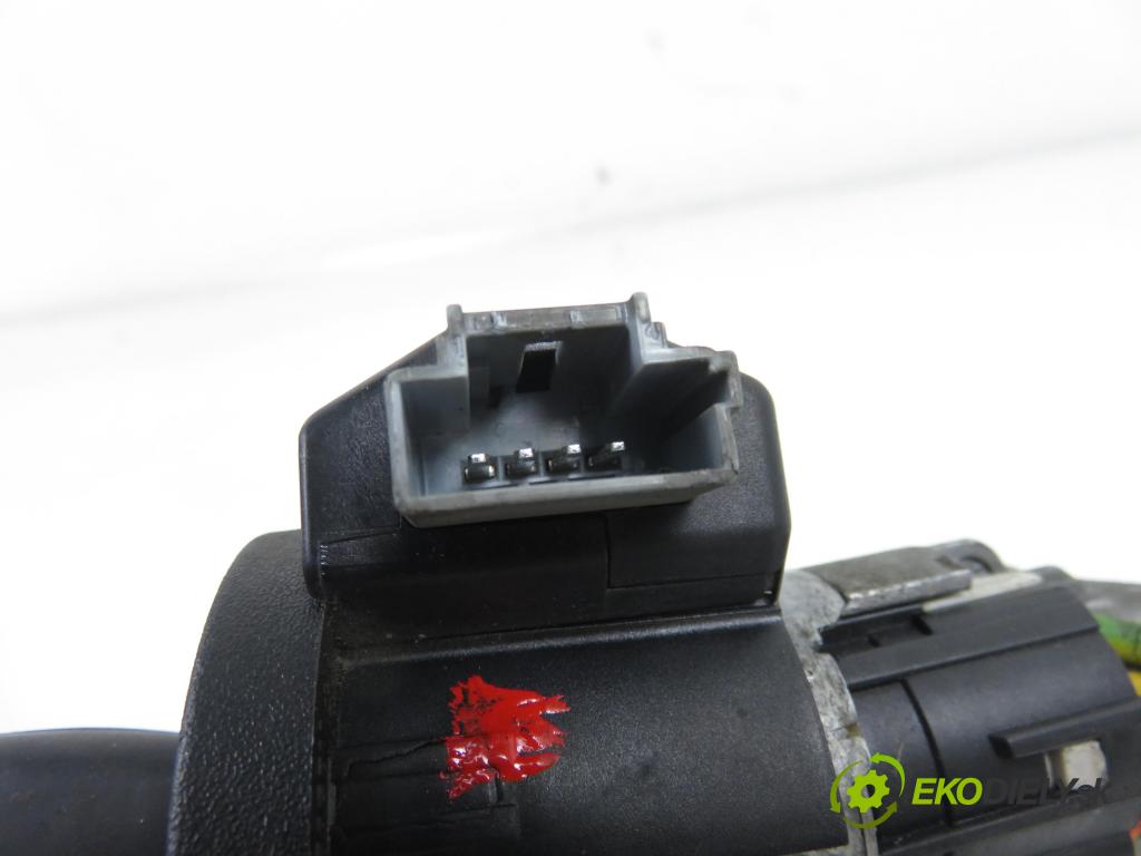 RENAULT MASTER II Skrzynia (FD) FURGON 2006 66,00 2.2 dCI 90 - G9T 750 2188,00 spinačka  (Spínacia skrinka)