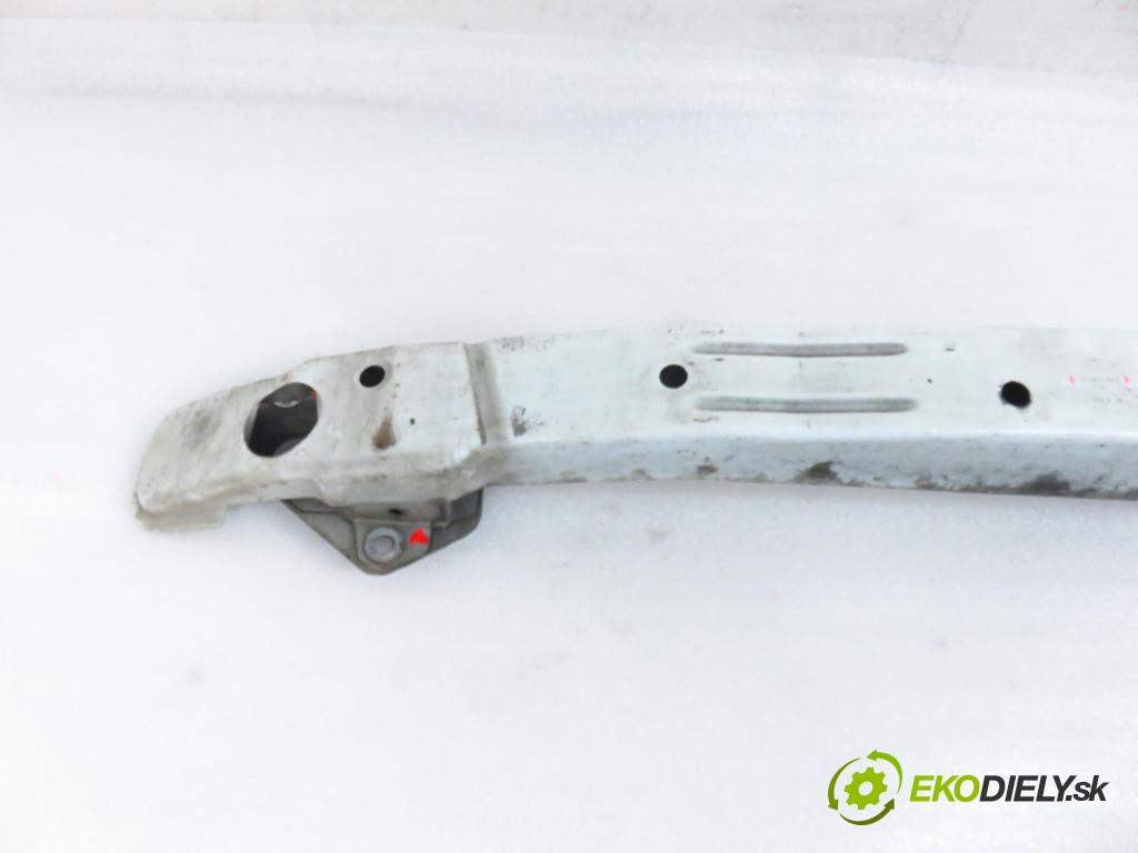 RENAULT MASTER II Skrzynia (FD) FURGON 2006 66,00 2.2 dCI 90 - G9T 750 2188,00 Výstuha čelné 8200189647E