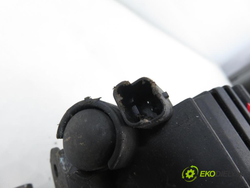 CITROEN C3 I (FC_) HB 2004 54,00 1.4 i - KFV (TU3JP) 1360,00 Alternátor 9649611780 ; SG9B067 (Alternátor)