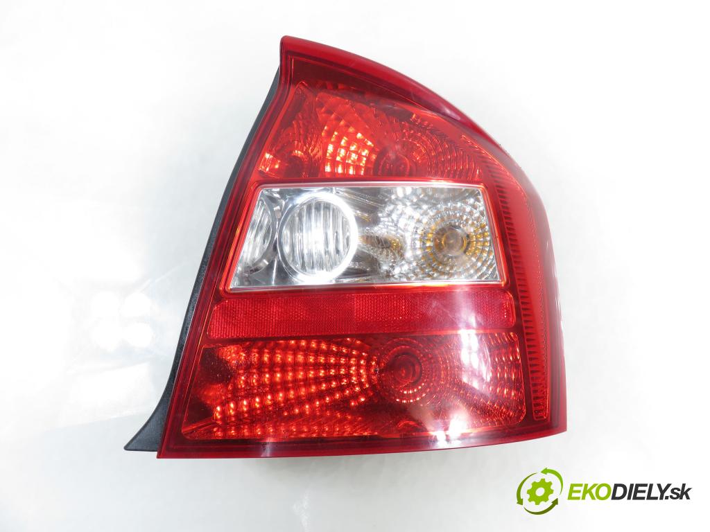 KIA CERATO I sedan (LD) SEDAN 2006 0,00 1.6 - G4ED 1599,00 Svetlo pravé zadné 