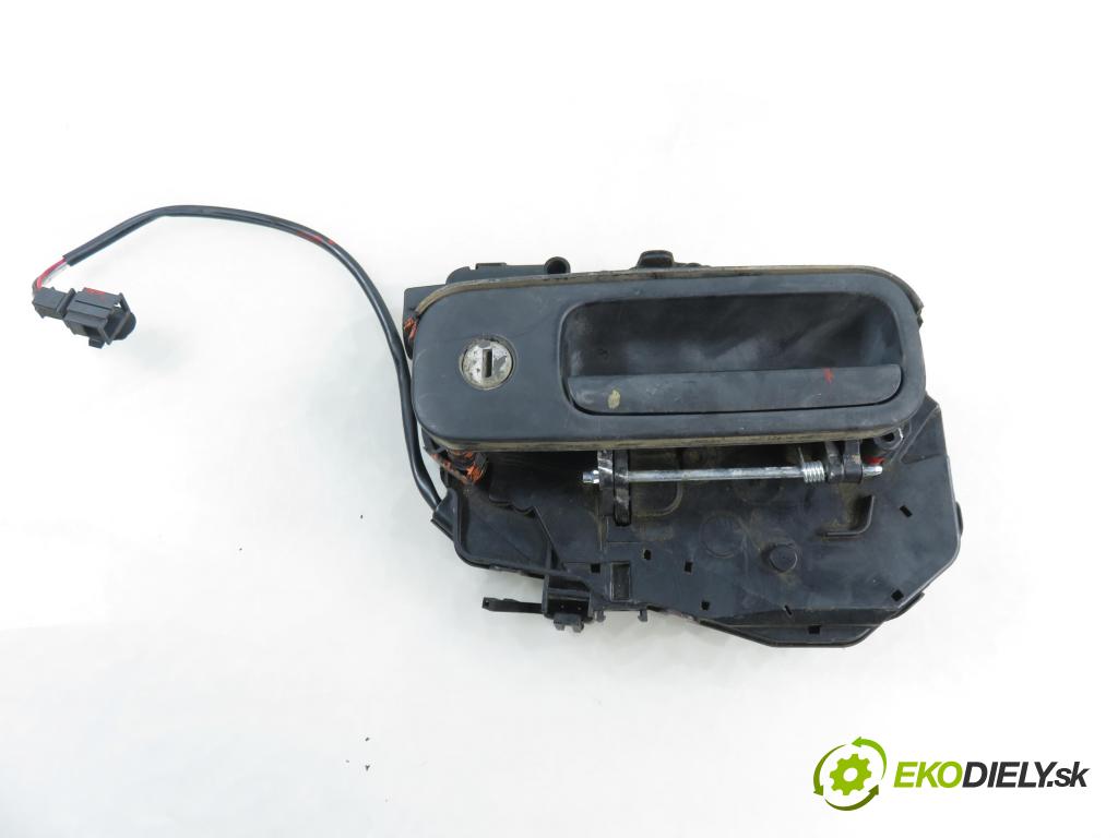 VW CADDY III Variant (2KB, 2KJ, 2CB, 2CJ) KOMBIVAN 2007 77,00 1.9 TDI PD 105 1896,00 Kľučka dverí kufor 7H0827426AD