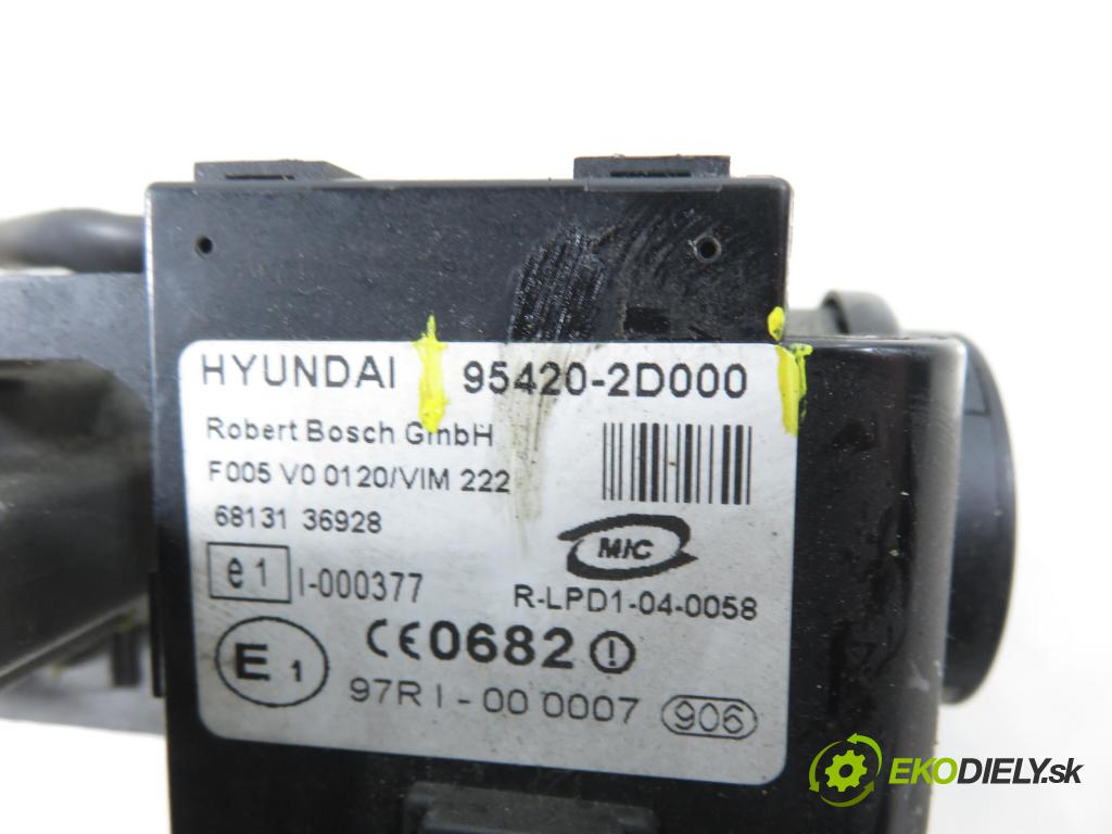 KIA CERATO I sedan (LD) SEDAN 2006 0,00 1.6 - G4ED 1599,00 spinačka 954202D000 (Spínacia skrinka)