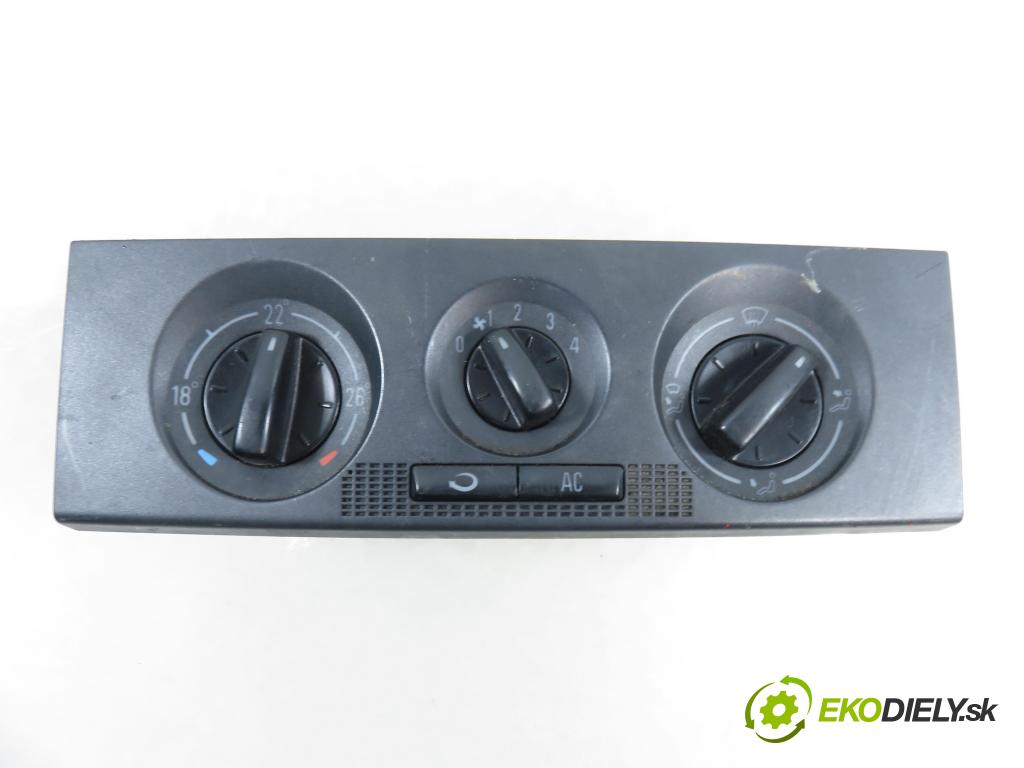 SKODA FABIA I SEDAN (6Y3) SEDAN 2006 47,00 1.2 - AZQ 1198,00 Panel kúrenia KLIMATIZACE: 6Y0820045C