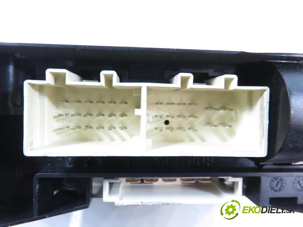 SKODA FABIA I SEDAN (6Y3) SEDAN 2006 47,00 1.2 - AZQ 1198,00 Panel kúrenia KLIMATIZACE: 6Y0820045C