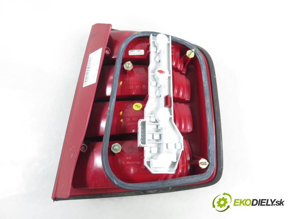 SKODA FABIA I SEDAN (6Y3) SEDAN 2006 47,00 1.2 - AZQ 1198,00 Svetlo ľavé zadné 6Y9945095E ; 6Y9945111D ; YU3X13A603AAB