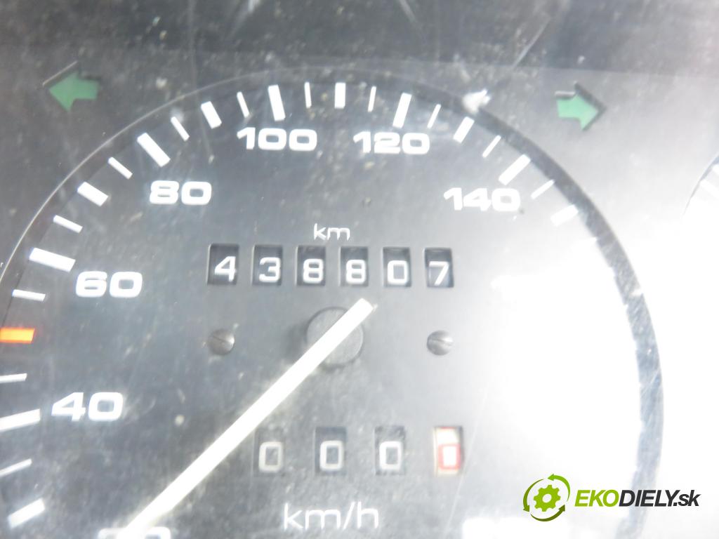 VW TRANSPORTER IV Platforma / podwozie (70E, 70L, 70M, 7DE, 7DL KABINA/PLATFORMA 1993 57,00 2.4 D 78 - AAB 2370,00 Prístrojovka na ODKAZ: 701919033BQ
