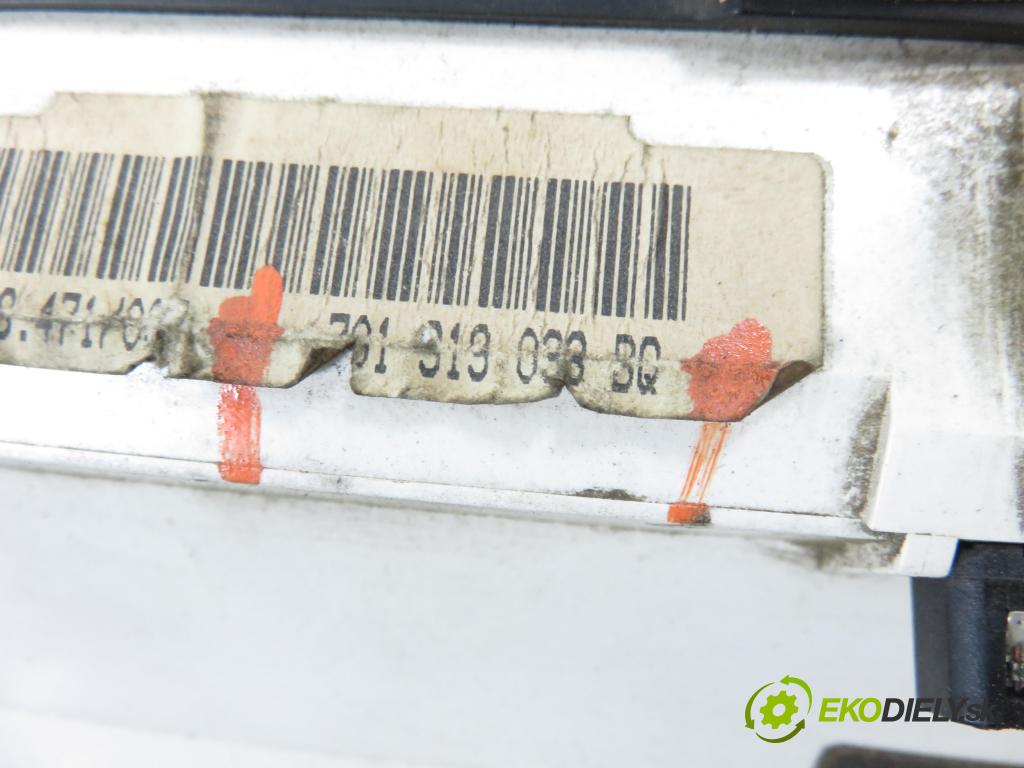 VW TRANSPORTER IV Platforma / podwozie (70E, 70L, 70M, 7DE, 7DL KABINA/PLATFORMA 1993 57,00 2.4 D 78 - AAB 2370,00 Prístrojovka na ODKAZ: 701919033BQ