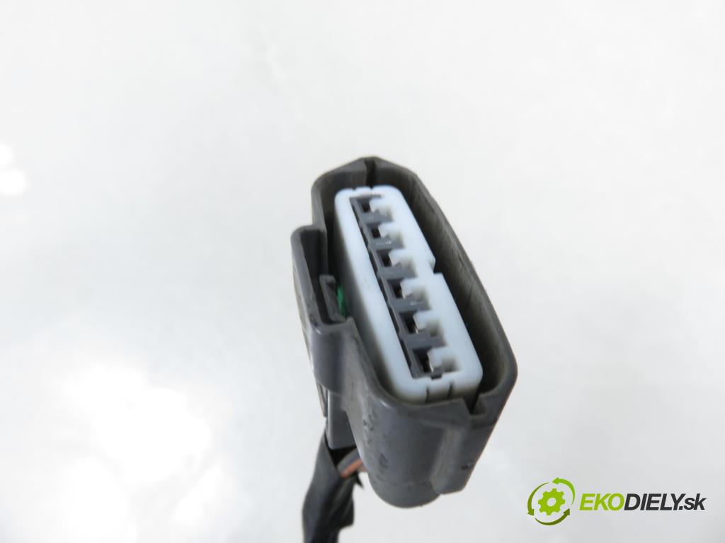 RENAULT MASTER III Platforma / podwozie (EV, HV, UV) KABINA/PLATFORMA 2016 120,00 2.3 dCi 165 FWD - M9T 702 2298,00 Riadiaca jednotka ADBLUE: 169108548R ; 0580001015 ; 240544488R
