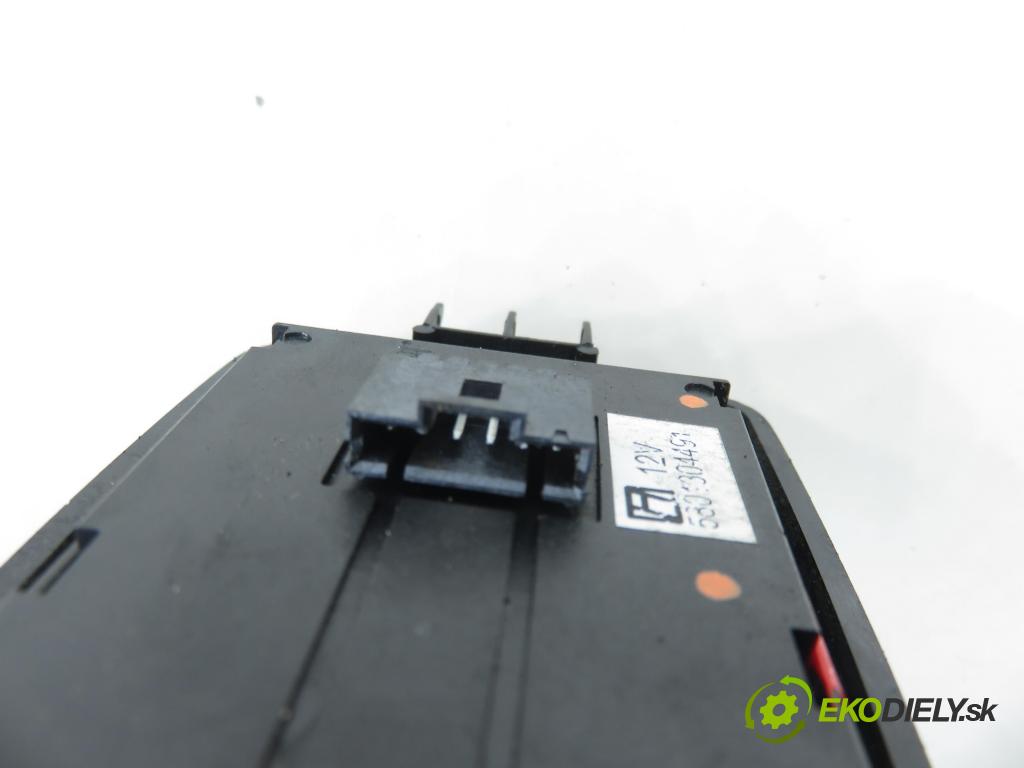 IVECO DAILY IV Skrzynia FURGON 2007 130,00 35C18 V, 35C18 V/P, 35S18 V, 35S18 V/P - F1CE0481H 2998,00 Panel ovládania okien 5801304491