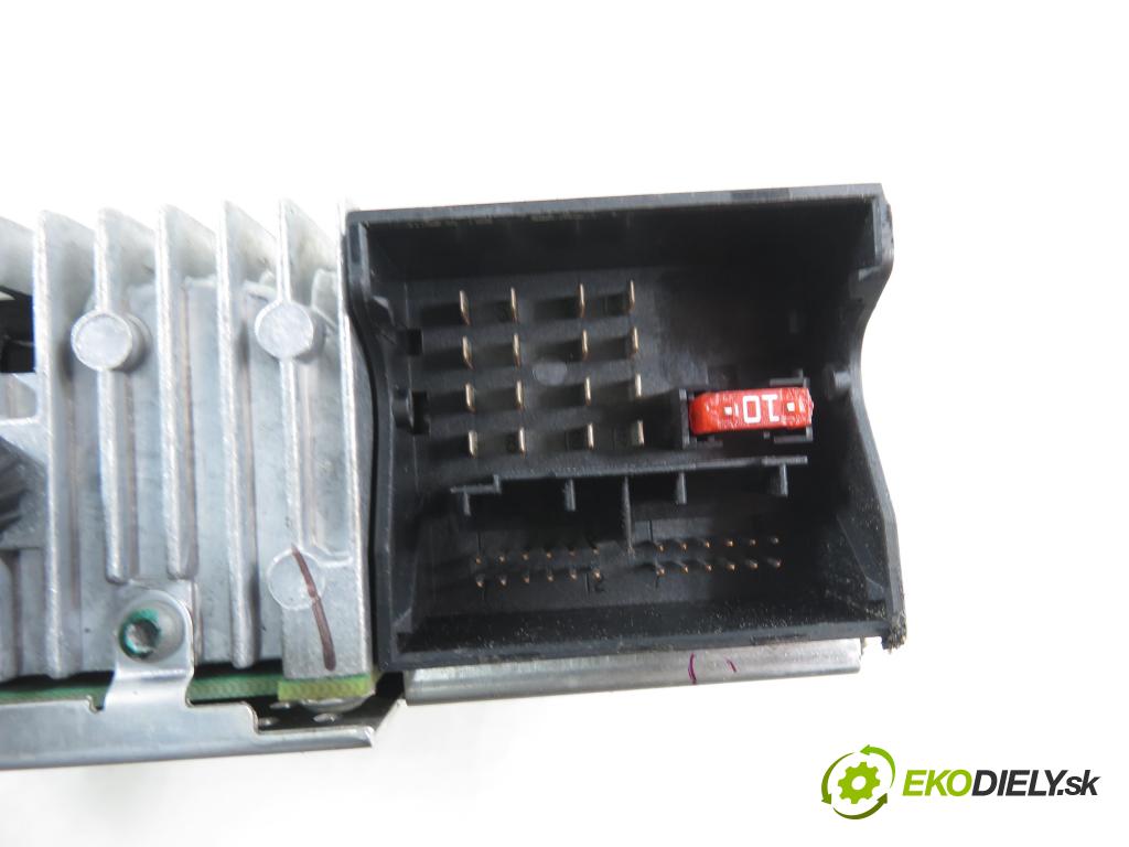 BMW 1 (E87) HB 2005 85,00 116 i - N45 B16 A 1596,00 RADIO CD 65126959145