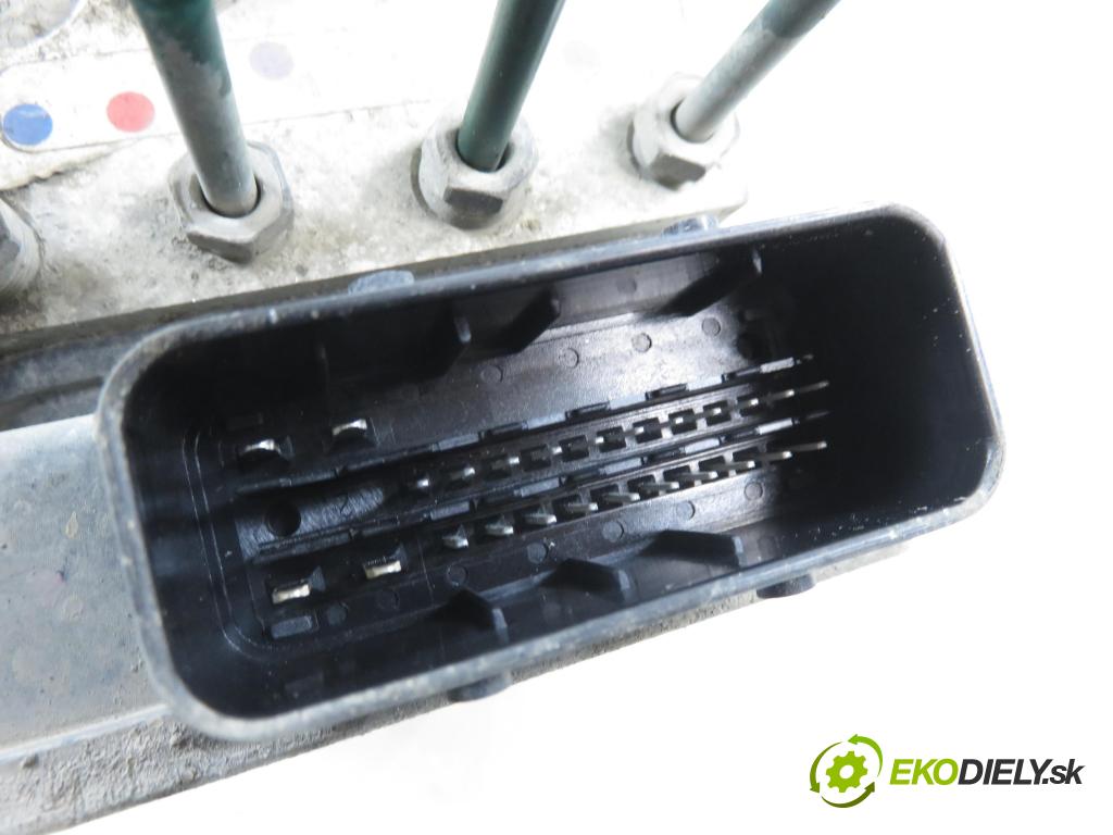 RENAULT MASTER II Skrzynia (FD) FURGON 2006 66,00 2.2 dCI 90 - G9T 750 2188,00 Pumpa ABS 13664106 ; 54084698D ; 8200196053 (Pumpa ABS)