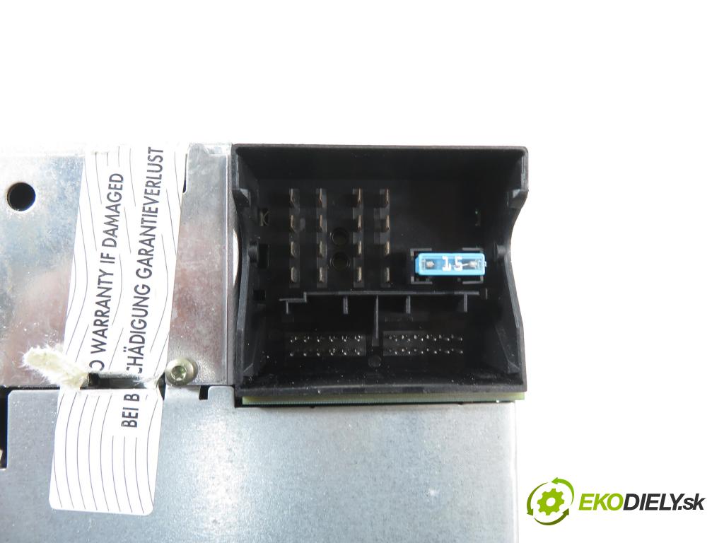 OPEL VECTRA C Kombi (Z02) KOMBI 2004 88,00 1.9 CDTI - Z 19 DT 1910,00 RADIO CD 13113150