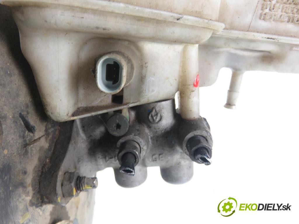 JEEP PATRIOT (MK74) SUV 2008 125,00 2.4 4x4 - 170 DOHC 16V Dual VVT (ED3) 2360,00 Posilovač P05105149AE (Servočerpadlo)