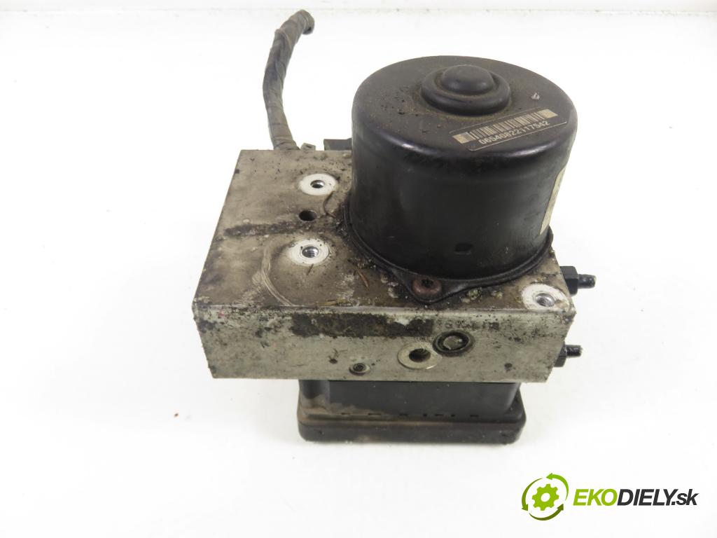 VW TRANSPORTER V Skrzynia (7HA, 7HH, 7EA, 7EH) FURGON 2005 77,00 1.9 TDI PD 105 - AXB 1896,00 Pumpa ABS 7H0907379G ; 10092503193 (Pumpa ABS)