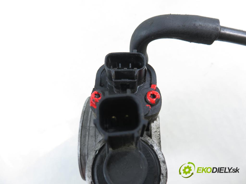 CHRYSLER VOYAGER IV (RG, RS) MINIVAN 2001 0,00 3.3 AWD - EGA 3301,00 Škrtiaca klapka 04861254AC ; 11200006AB (Škrtiaca klapka)