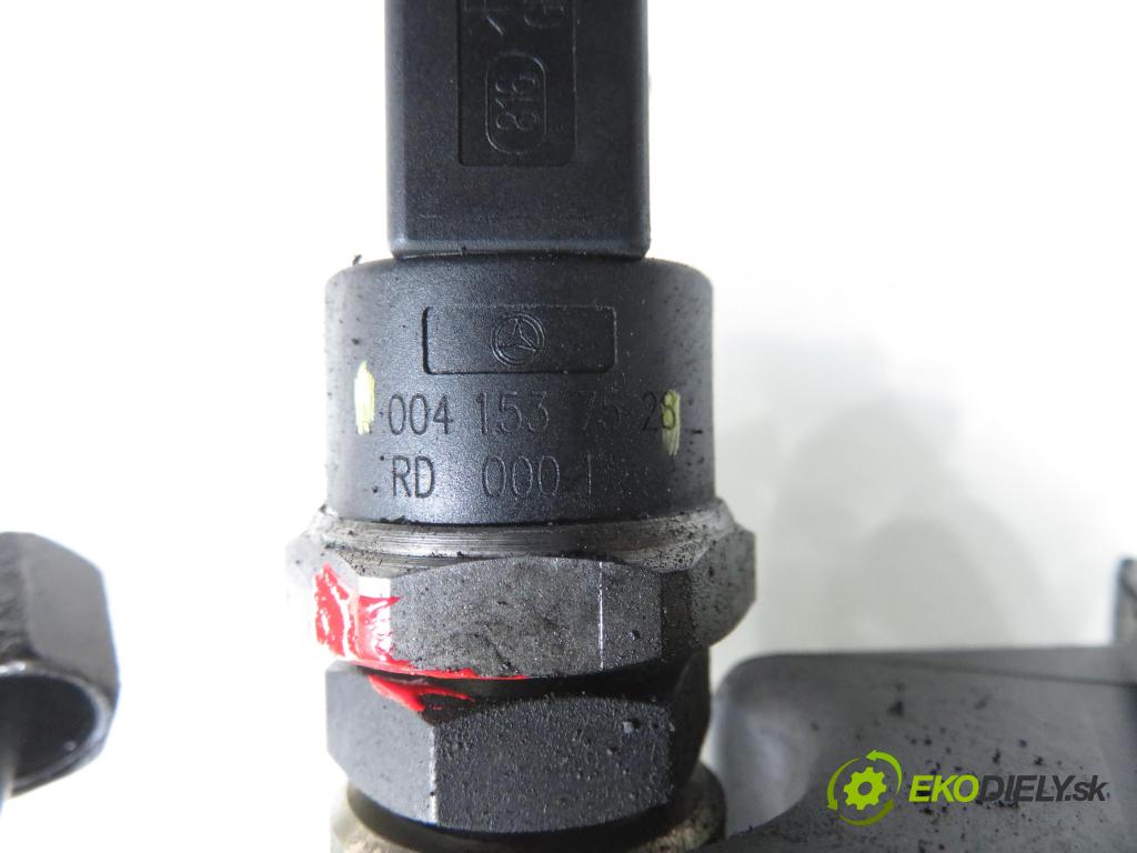 SMART CITY-COUPE (450) HB 2001 30,00 0.8 CDI R3 41 - OM 660.940 799,00 Lišta vstrekovacia 6110780149 ; 6600700095 ; 0445213003 (Vstrekovacia lišta)