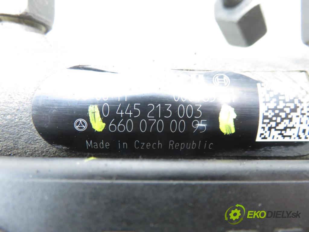 SMART CITY-COUPE (450) HB 2001 30,00 0.8 CDI R3 41 - OM 660.940 799,00 Lišta vstrekovacia 6110780149 ; 6600700095 ; 0445213003 (Vstrekovacia lišta)