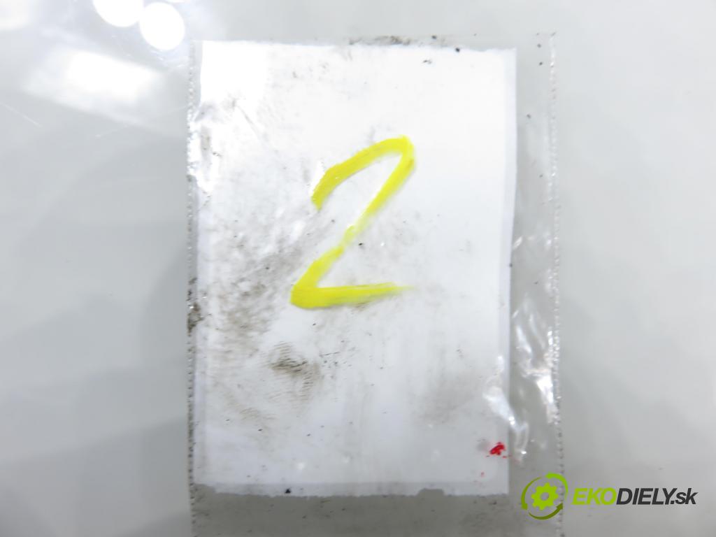 CHEVROLET spar HB 2013 50,00 1.0 S-TEC II 16V - B10D1 995,00 vstrekovač 25186566 (Vstrekovač paliva)