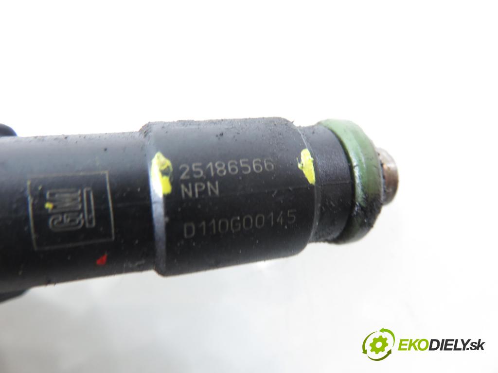 CHEVROLET spar HB 2013 50,00 1.0 S-TEC II 16V - B10D1 995,00 vstrekovač 25186566 (Vstrekovač paliva)