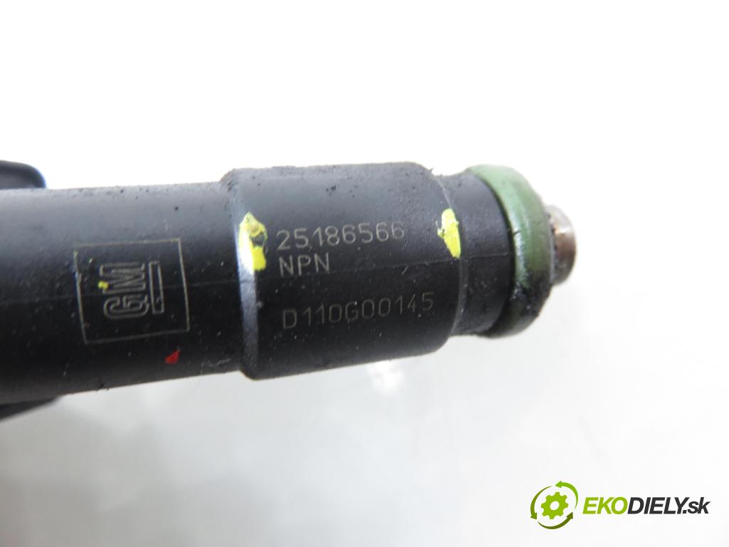 CHEVROLET spar HB 2013 50,00 1.0 S-TEC II 16V - B10D1 995,00 vstrekovač 25186566 (Vstrekovač paliva)