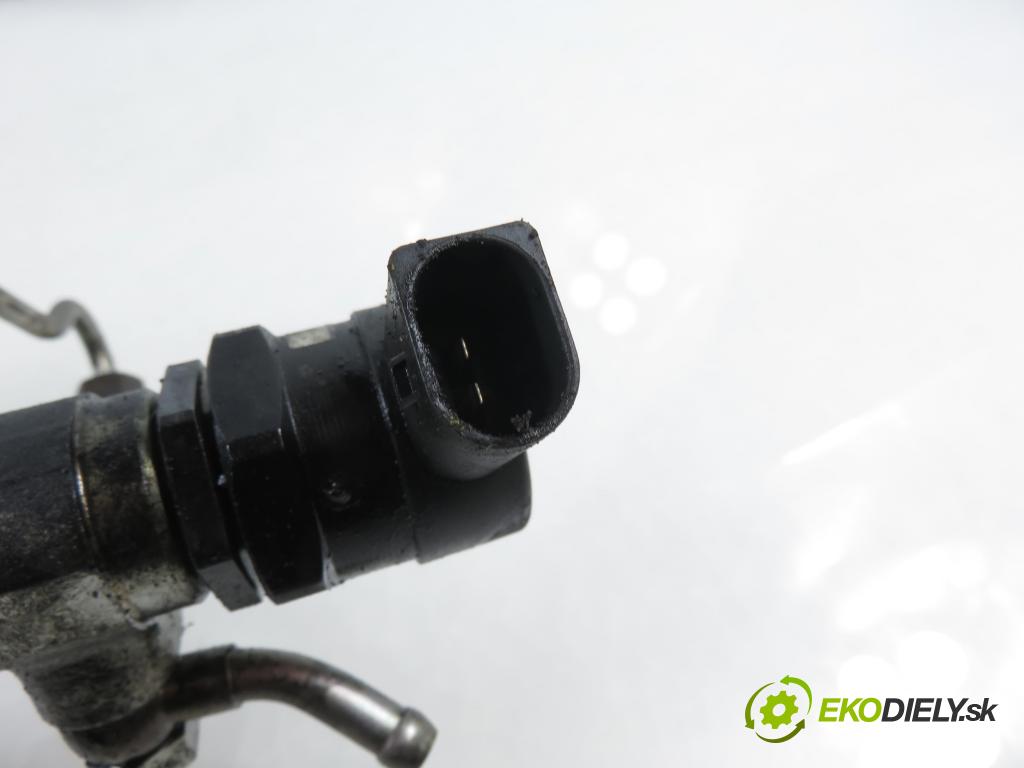 BMW 5 (E60) SEDAN 2006 170,00 530 xd 231 - M57 D30 (306D3) 2993,00 lišta vstřikovací 7795514 ; 0445216015 ; 0281002738 (Vstřikovací lišta)