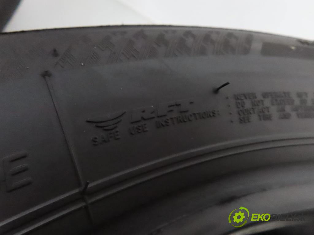    2017    PNEUMATIKY: / PNEUMATIKY: LÉTO 