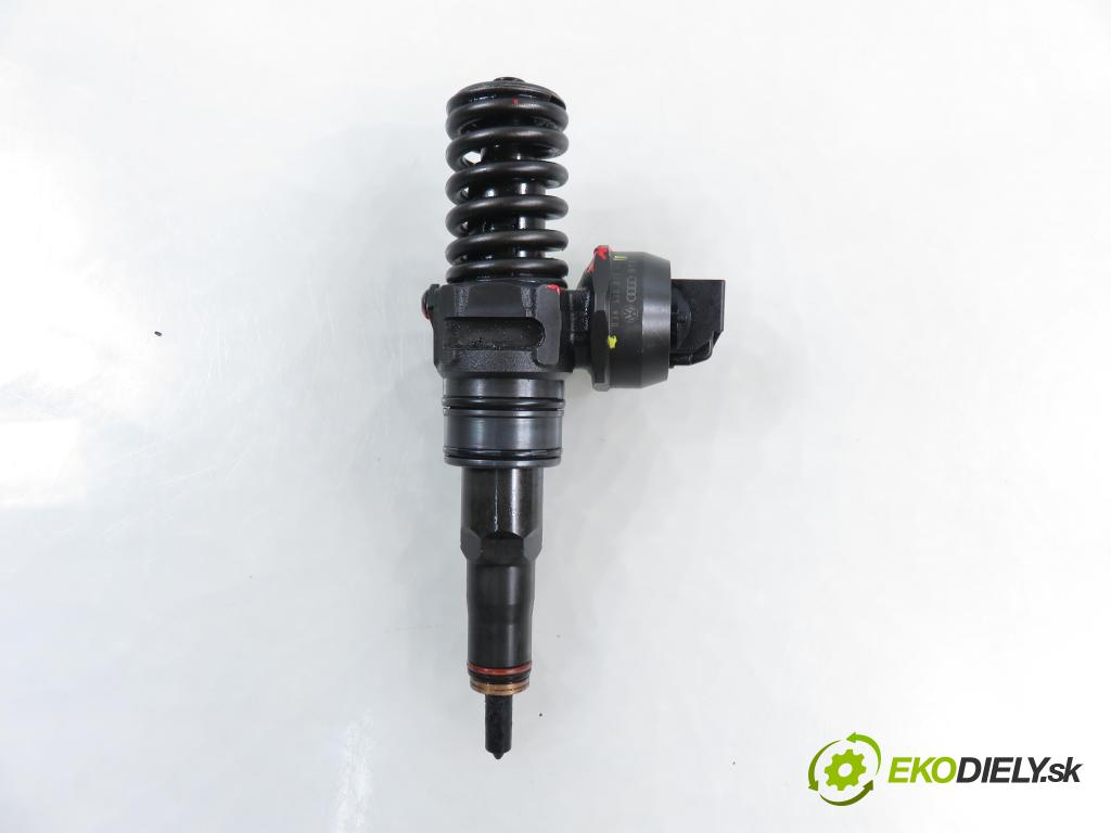 VW GOLF V (1K1) HB 2007 77,00 1.9 TDI - BXE 1896,00 Vstrekovač 038130073AG ; 0414720215 (Vstrekovač paliva)