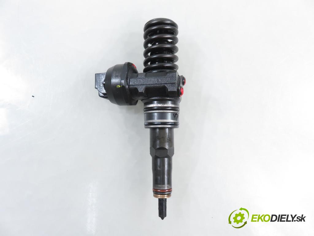 VW GOLF V (1K1) HB 2007 77,00 1.9 TDI - BXE 1896,00 Vstrekovač 038130073AG ; 0414720215 (Vstrekovač paliva)