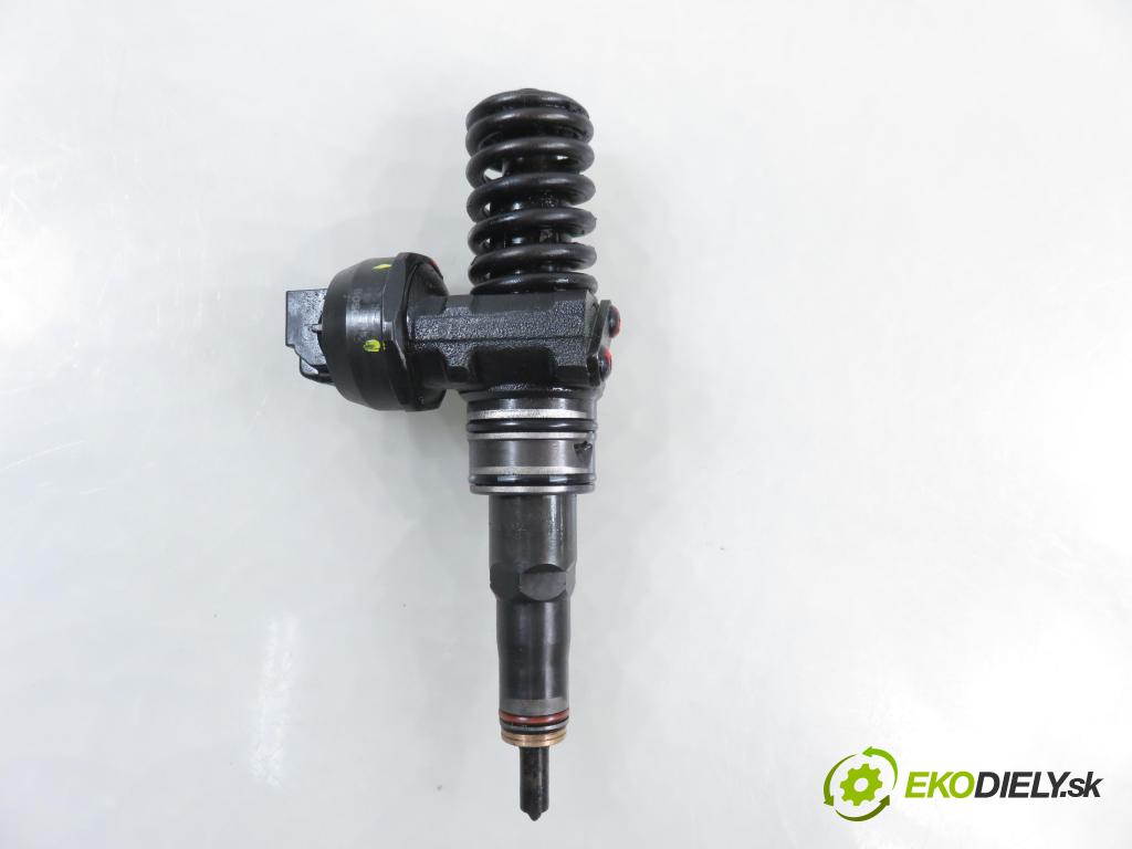 VW GOLF V (1K1) HB 2007 77,00 1.9 TDI - BXE 1896,00 vstříkovač 038130073AG ; 0414720215 (Vstřikovač paliva)