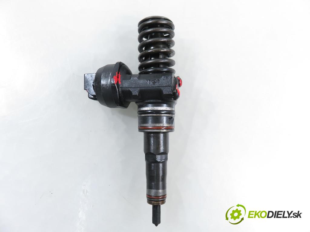 AUDI A2 (8Z0) HB 2001 55,00 1.4 TDI - AMF 1422,00 vstříkovač 045130073T (Vstřikovač paliva)