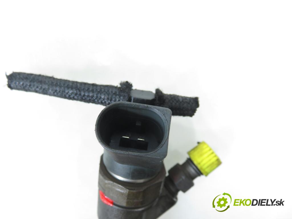 SMART CITY-COUPE (450) HB 2001 30,00 0.8 CDI R3 41 - OM 660.940 799,00 vstrekovač 0445110023 ; 6600700187 (Vstrekovač paliva)