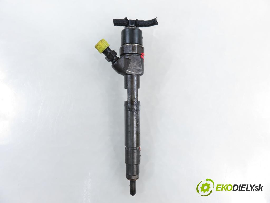 SMART CITY-COUPE (450) HB 2001 30,00 0.8 CDI R3 41 - OM 660.940 799,00 vstrekovač 0445110023 ; 6600700187 (Vstrekovač paliva)