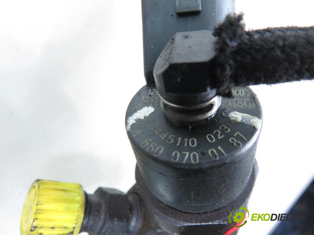 SMART CITY-COUPE (450) HB 2001 30,00 0.8 CDI R3 41 - OM 660.940 799,00 vstrekovač 0445110023 ; 6600700187 (Vstrekovač paliva)