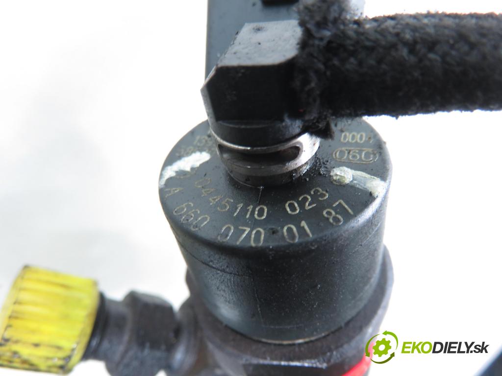 SMART CITY-COUPE (450) HB 2001 30,00 0.8 CDI R3 41 - OM 660.940 799,00 vstrekovač 0445110023 ; 6600700187 (Vstrekovač paliva)