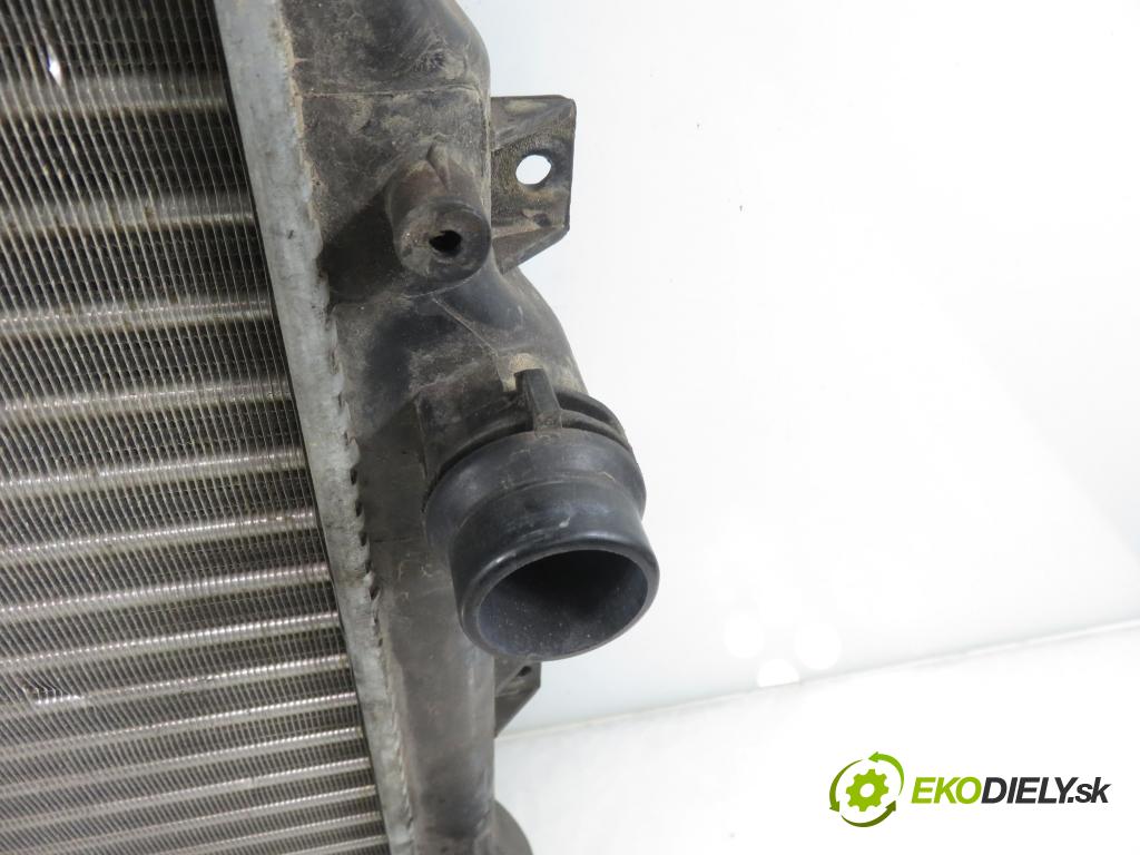 SEAT ALTEA (5P1) MINIVAN 2005 77,00 1.9 TDI PD 105 - BJB 1896,00 chladič vody