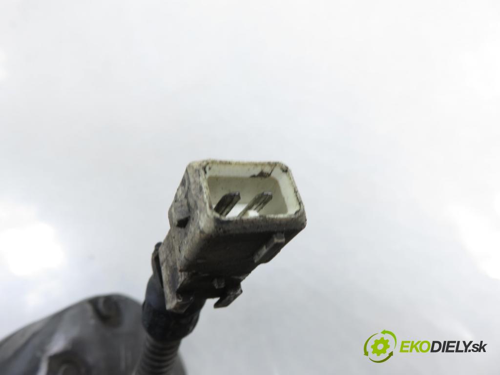 CITROEN XSARA PICASSO (N68) MINIVAN 2002 85,00 1.8 16V - 6FZ (EW7J4) 1749,00 KOMPRESOR: klimatizace  (Kompresor klimatizace)