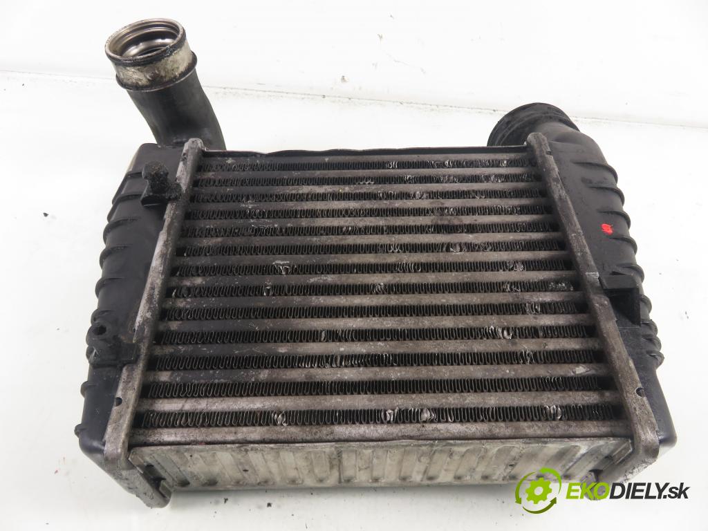 VW PASSAT B5.5 Variant (3B6) KOMBI 2002 96,00 1.9 TDI PD 130 - AVF 1896,00 chladič intercooler 8D0145805C