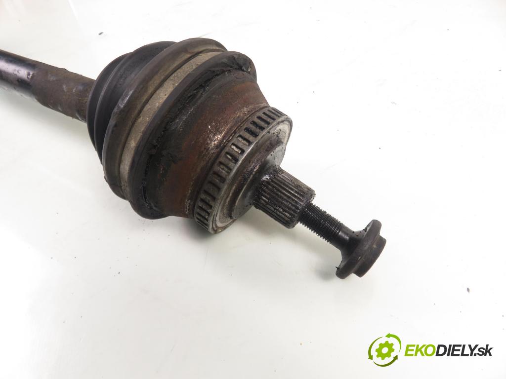 VW PASSAT B5.5 Variant (3B6) KOMBI 2001 74,00 1.9 TDI PD 101 - AVB 1896,00 Poloos LP