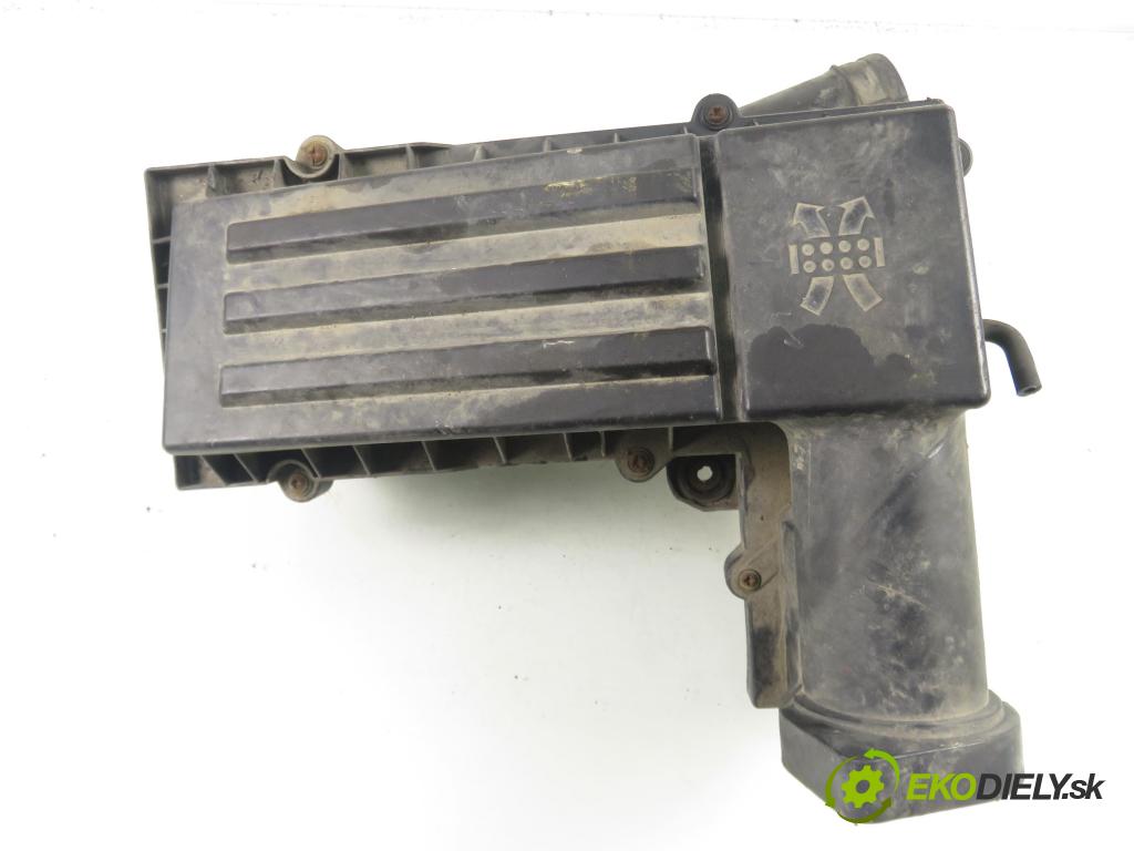 VW CADDY III Variant (2KB, 2KJ, 2CB, 2CJ) KOMBIVAN 2007 77,00 1.9 TDI PD 105 1896,00 Obal filtra vzduchu 3C0129607BA ; 3C0129601BK (Obal vzduchového filtra)