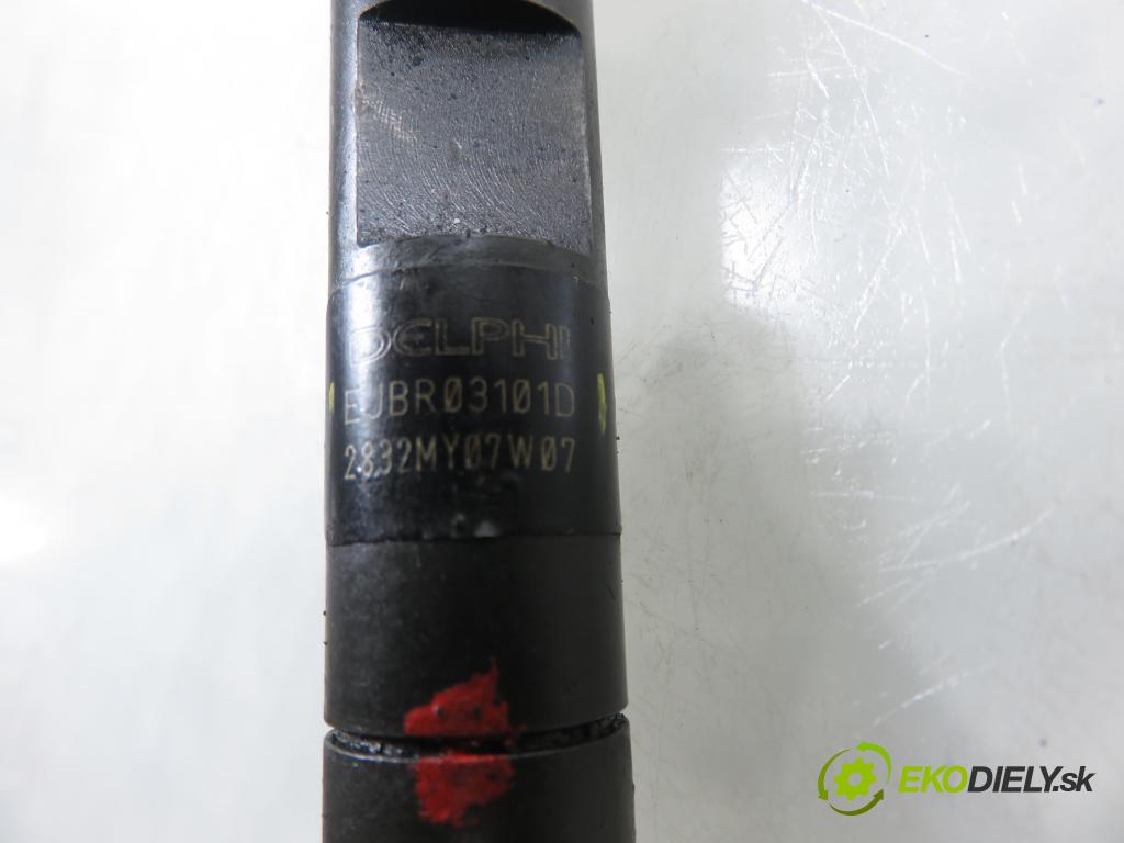 RENAULT MEGANE II (BM0/1_, CM0/1_) HB 2005 63,00 1.5 dCi 86 - K9K 724 1461,00 vstrekovač EJBR03101D ; 8200421359 ; 8200421897 (Vstrekovač paliva)