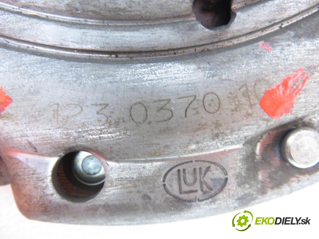 VW BORA (1J2) SEDAN 1998 110,00 2.3 V5 - AGZ 2324,00 Koleso dvojvrstvové 123037010 ; 323052910