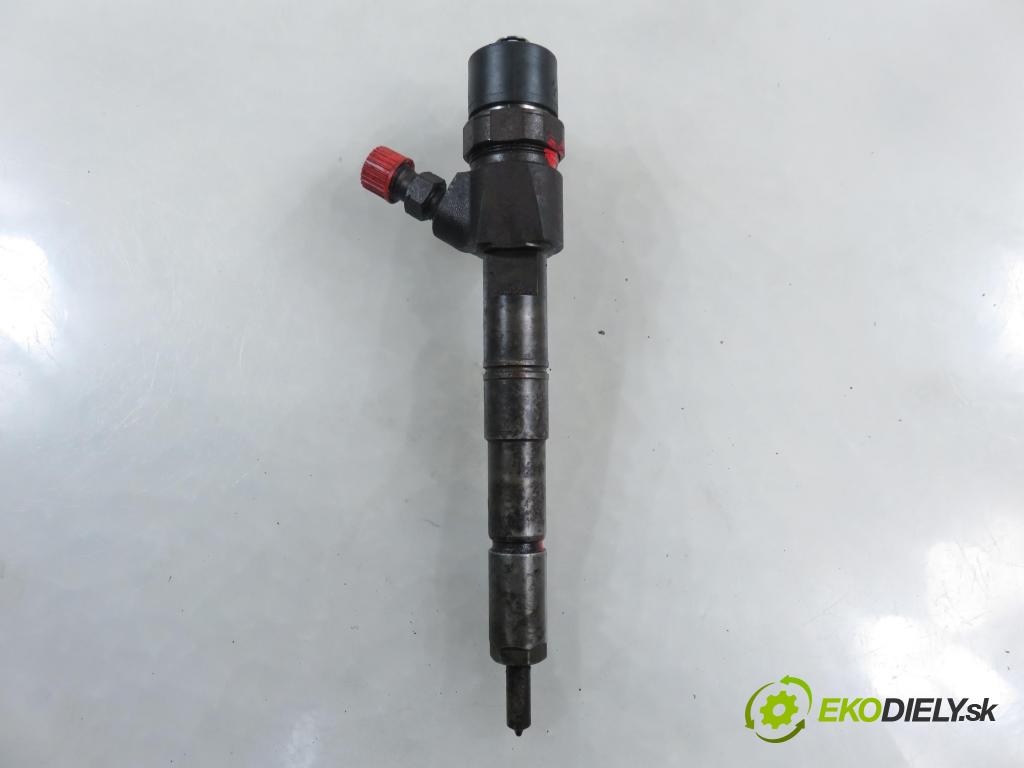 FIAT CROMA (194_) KOMBI 2006 110,00 1.9 D Multijet 150 - 939 A2.000 1910,00 vstrekovač 0445110243 (Vstrekovač paliva)