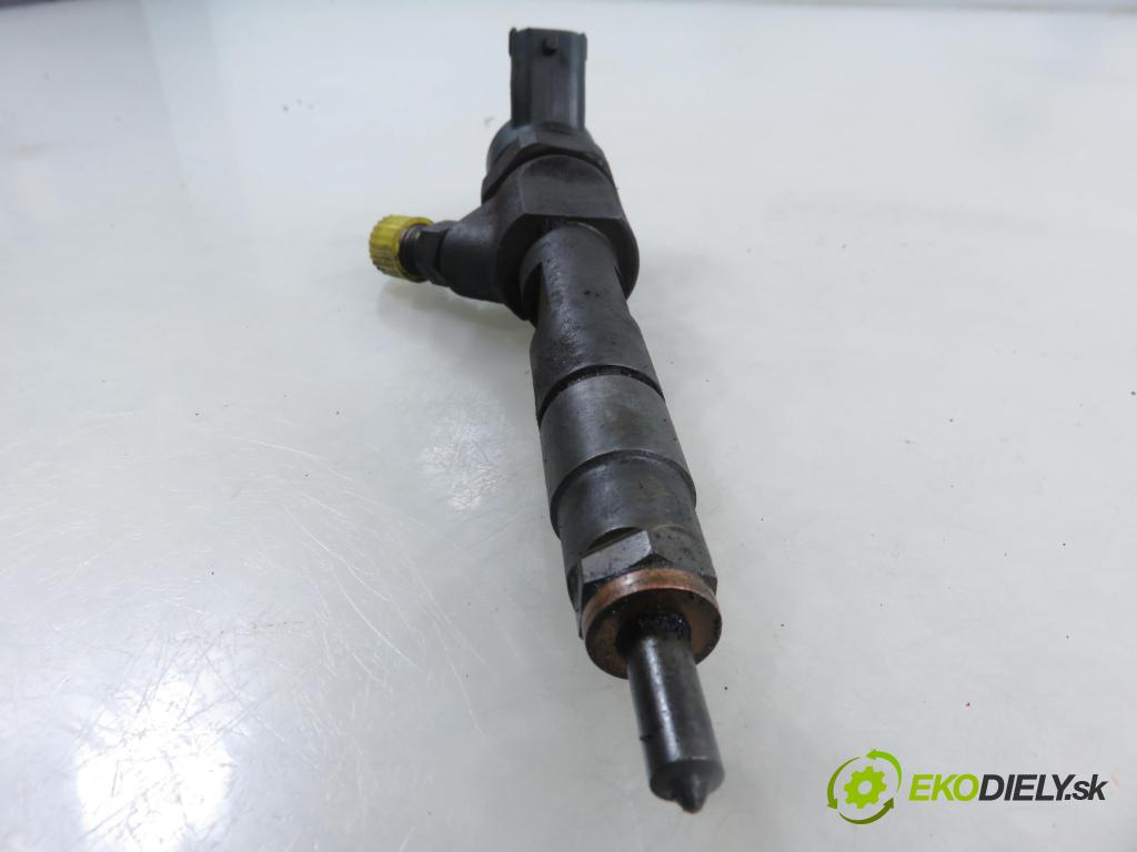 RENAULT SCENIC I (JA0/1_) MINIVAN 2000 75,00 1.9 dCi 102 - F9Q 732 1870,00 vstrekovač 0445110021 ; 7700111014 (Vstrekovač paliva)